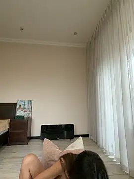 Hott Lolla online show from 11-08-25, 08:25