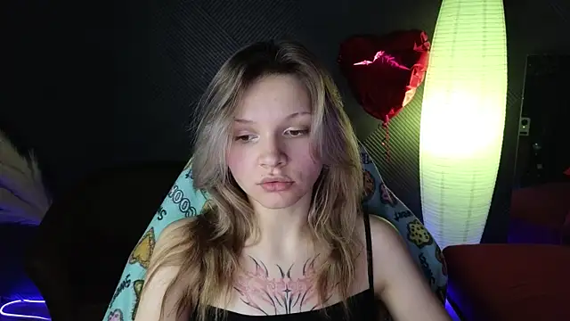 LitaBrom online show from 03-18-25, 04:15