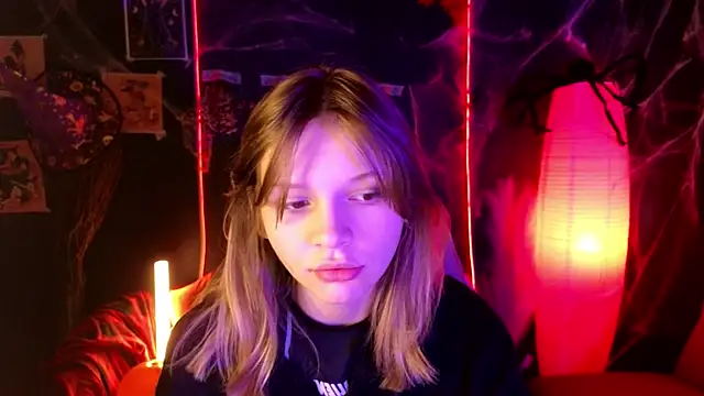 LitaBrom online show from 10-19-25, 01:39