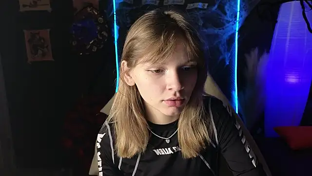 LitaBrom online show from 10-26-25, 02:06