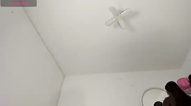 Akanecox online show from 02-01-25, 10:44