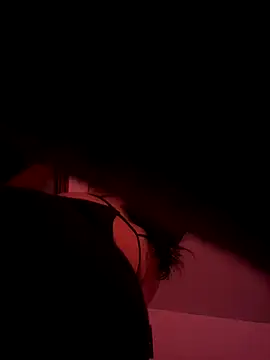 Snapshot of xmoira3x chatting on 12-14-25, 07:14 xmoira3x online show from 12-14-25, 07:14