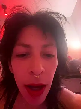 Snapshot of xmoira3x chatting on 12-19-25, 05:58 xmoira3x online show from 12-19-25, 05:58