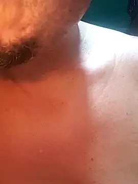 Snapshot of Cris29_84 chatting on 01-09-26, 01:30 Cris29 84 online show from 01-09-26, 01:30