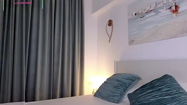 ReyaSophia online show from 09-08-25, 05:45