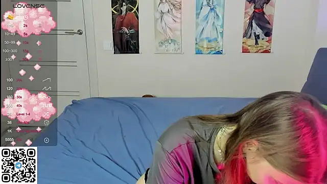 Snapshot of JorRoger chatting on 03-08-25, 10:45 JorRoger online show from 03-08-25, 10:45