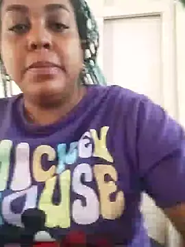 Snapshot of ELLA_KELLY chatting on 01-13-25, 12:13 ELLA KELLY online show from 01-13-25, 12:13