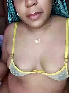 Snapshot of ELLA_KELLY chatting on 01-16-25, 03:24 ELLA KELLY online show from 01-16-25, 03:24