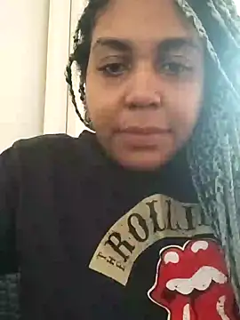 Snapshot of ELLA_KELLY chatting on 01-30-25, 11:44 ELLA KELLY online show from 01-30-25, 11:44