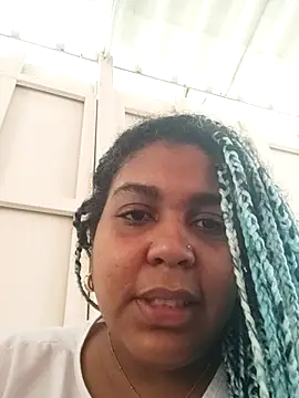 Snapshot of ELLA_KELLY chatting on 03-17-25, 12:14 ELLA KELLY online show from 03-17-25, 12:14