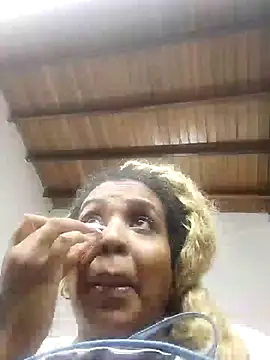 ELLA KELLY online show from 11-27-25, 11:23