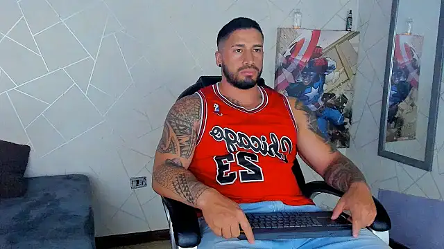 Cristian Walker online show from 01-28-25, 03:57