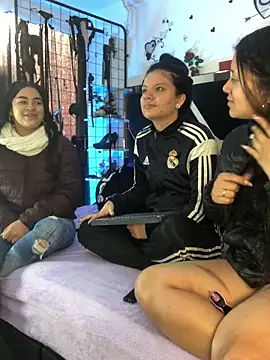 Snapshot of 1lovelygirls chatting on 12-03-25, 12:14 1lovelygirls online show from 12-03-25, 12:14