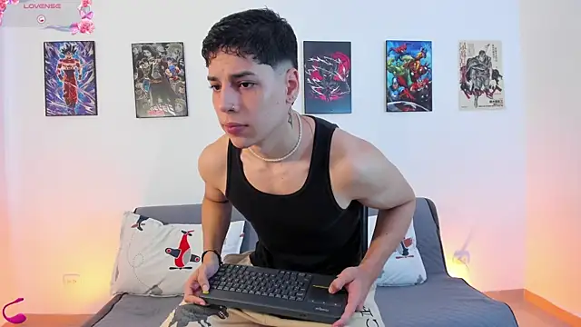 jonathanjoestar  online show from 01-17-26, 09:07