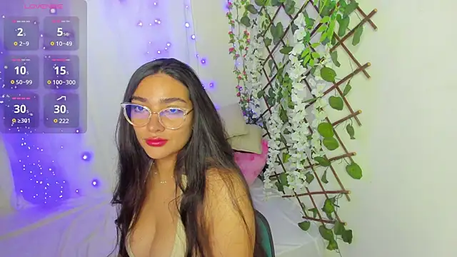 Snapshot of zara41 chatting on 06-18-26, 04:33 zara41 online show from 06-18-26, 04:33