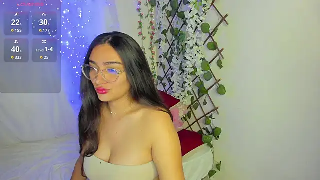 Snapshot of zara41 chatting on 06-26-26, 04:00 zara41 online show from 06-26-26, 04:00