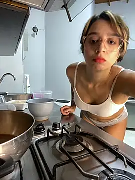 ArianaWolff online show from 06-20-26, 04:59