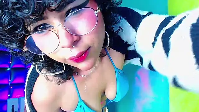 kuromi69 online show from 01-17-25, 05:11