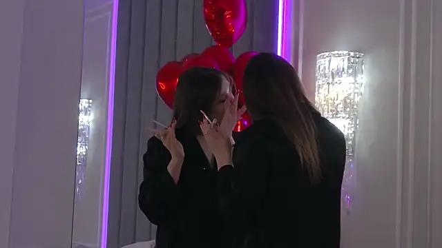 Snapshot of ChloeMarsch chatting on 02-17-25, 11:44 ChloeMarsch online show from 02-17-25, 11:44