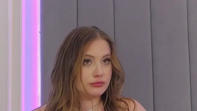 Snapshot of ChloeMarsch chatting on 03-08-25, 10:43 ChloeMarsch online show from 03-08-25, 10:43