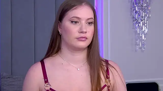 Snapshot of ChloeMarsch chatting on 10-05-25, 04:44 ChloeMarsch online show from 10-05-25, 04:44