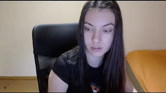 Snapshot of CuteJollie4U chatting on 12-21-24, 04:57 CuteJollie4U online show from 12-21-24, 04:57