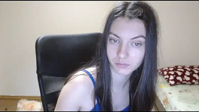 Snapshot of CuteJollie4U chatting on 01-01-25, 06:59 CuteJollie4U online show from 01-01-25, 06:59