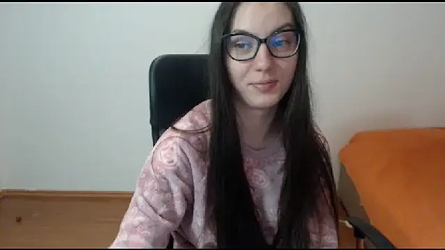 Snapshot of CuteJollie4U chatting on 02-18-25, 06:58 CuteJollie4U online show from 02-18-25, 06:58