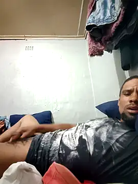 Snapshot of Tigermanboy chatting on 09-12-25, 09:04 Tigermanboy online show from 09-12-25, 09:04