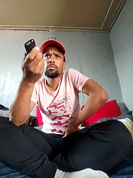 Snapshot of Tigermanboy chatting on 09-23-25, 11:24 Tigermanboy online show from 09-23-25, 11:24