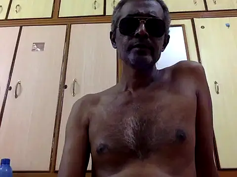 Lookin4Kinky Partner online show from 11-30-25, 06:01