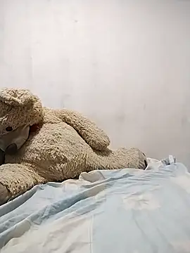 Snapshot of Gutierrez6383 chatting on 09-20-25, 03:24 Gutierrez6383 online show from 09-20-25, 03:24