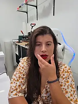 GatitaXD27 online show from 10-26-25, 10:10