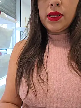 GatitaXD27 online show from 11-06-25, 09:54