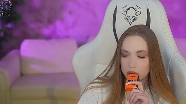 Linda054 online show from 02-18-25, 12:59