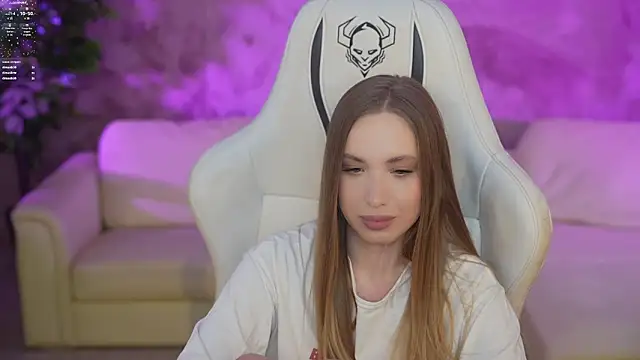 Linda054 online show from 02-18-25, 04:04