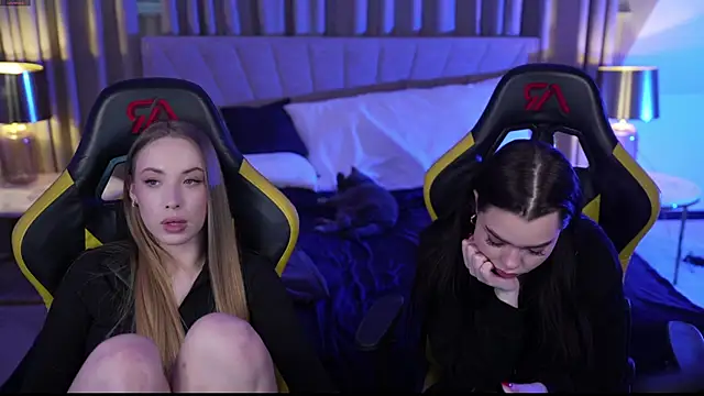 Linda054 online show from 02-19-25, 11:49