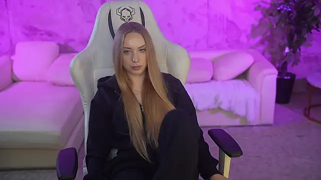 Linda054 online show from 10-08-25, 03:37