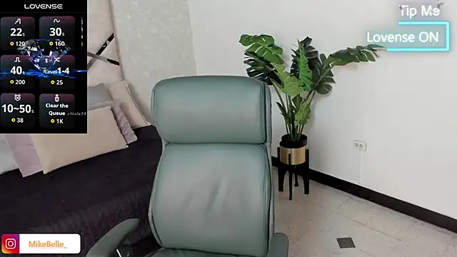 mike belle online show from 10-11-25, 07:56