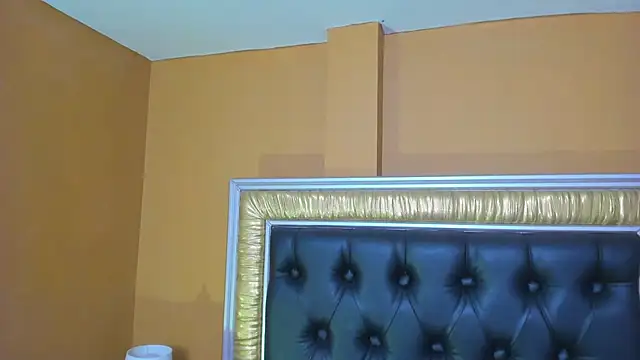 AniEvans  online show from 10-21-25, 10:38