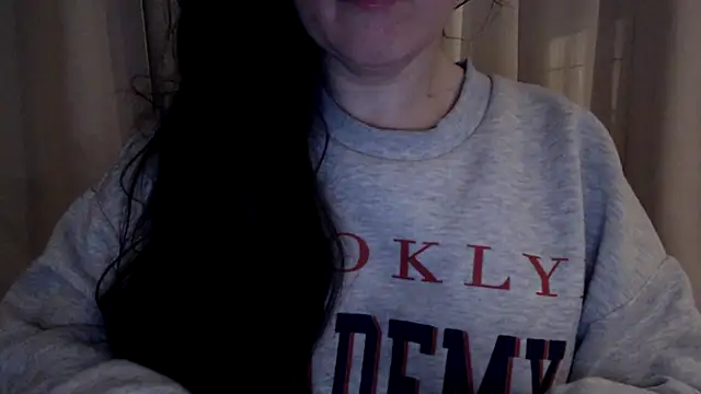 Snapshot of Sandysecret chatting on 10-27-25, 09:30 Sandysecret online show from 10-27-25, 09:30