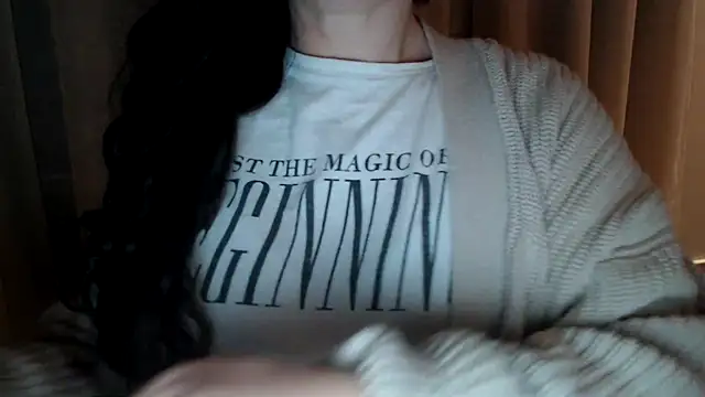 Snapshot of Sandysecret chatting on 11-06-25, 08:54 Sandysecret online show from 11-06-25, 08:54