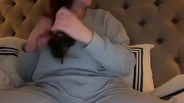 Snapshot of Sandysecret chatting on 03-15-26, 08:15 Sandysecret online show from 03-15-26, 08:15