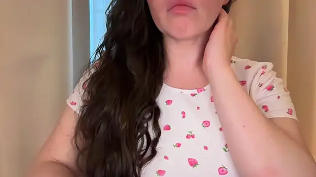 Snapshot of Sandysecret chatting on 06-17-26, 07:48 Sandysecret online show from 06-17-26, 07:48
