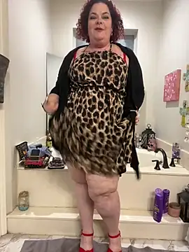 Snapshot of MsStrawbooty chatting on 12-18-24, 01:48 MsStrawbooty online show from 12-18-24, 01:48