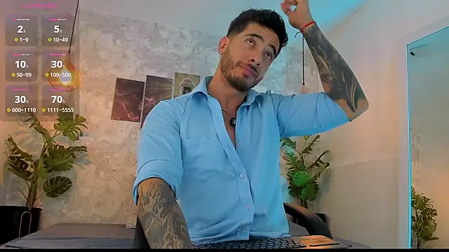 Snapshot of Nate_franco chatting on 06-05-26, 03:57 Nate franco online show from 06-05-26, 03:57