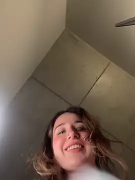 Snapshot of nerdynina chatting on 11-01-25, 12:23 nerdynina online show from 11-01-25, 12:23