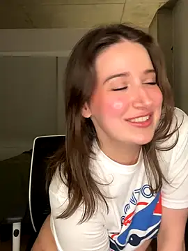 Snapshot of nerdynina chatting on 11-02-25, 12:24 nerdynina online show from 11-02-25, 12:24