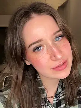 Snapshot of nerdynina chatting on 12-14-25, 01:55 nerdynina online show from 12-14-25, 01:55