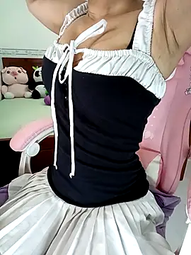    Erin    online show from 10-20-25, 03:45